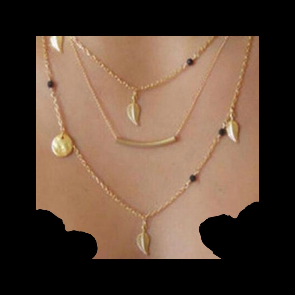 NWOT Rose🌹Gold tone, 3 layered Fashion Necklace - Picture 3 of 3